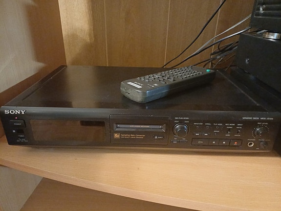 Sony MDS-JE500 MiniDisc-soitin