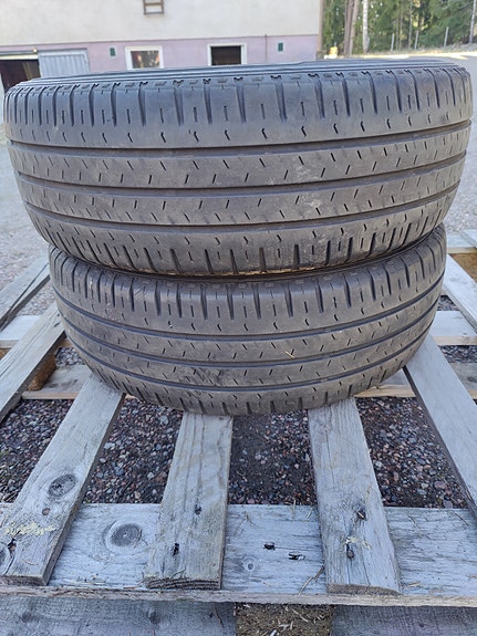 Pakettiauton kesärenkaat 205 65 r16 C
