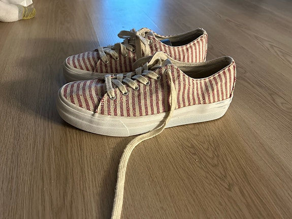 Naisten tennarit Tamaris 39