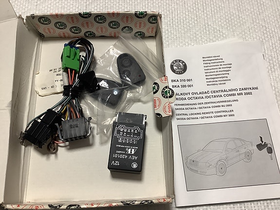 BKA 320001 keskuslukituksen kaukosäädin Skoda Octavia Combi
