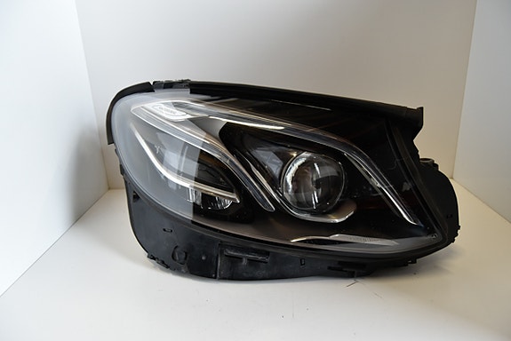 Mb E W213 -20  ajovalo oikea