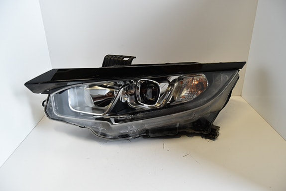 Honda Civic X -20  ajovalo vasen
