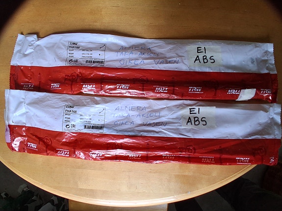 Nissan Almera N15 jarruletkut taakse  ei abs jarru