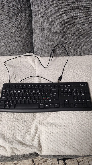 Logitech K120 näppäimistö, hyvä kunto