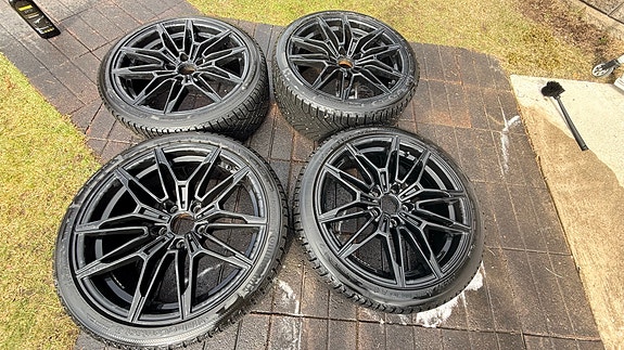 Kitkarenkaat vanteineen BMW F30
