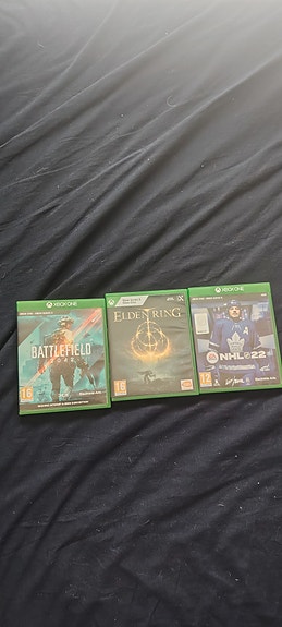 Xbox pelejä myyntiin