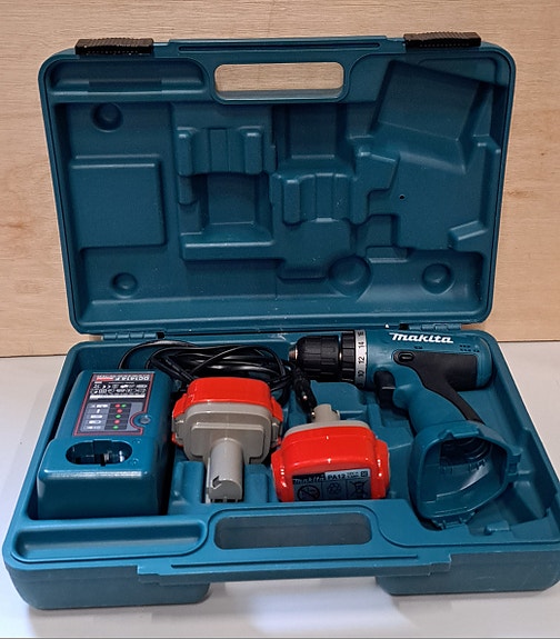 Makita akkuporakone