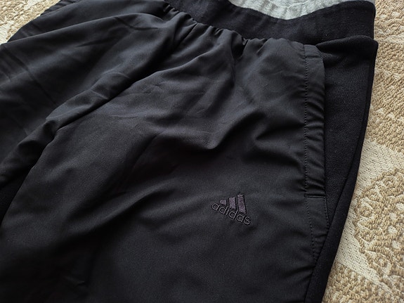Adidas Performance mustat verryttelyhousut 164