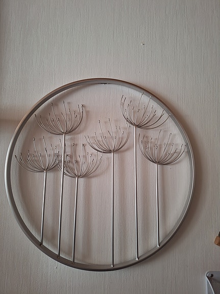 Metallinen seinäkoriste halk. 70 cm