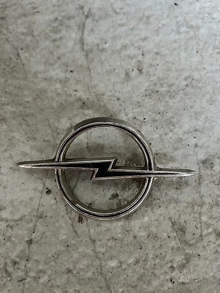 Vanha Opel merkki
