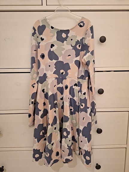 Pop kellohelmainen mekko 134/140