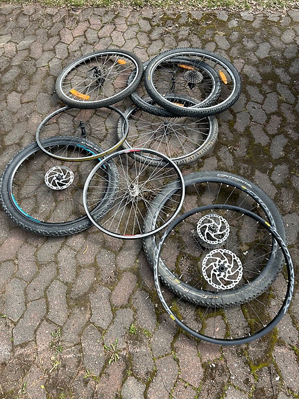 Pyörän vanteita/kiekkoja Mavic Crossmax / 317, Alexrims yms. Continental/levyt