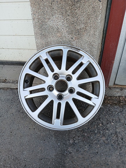 Volvon orkkisvanne 15"