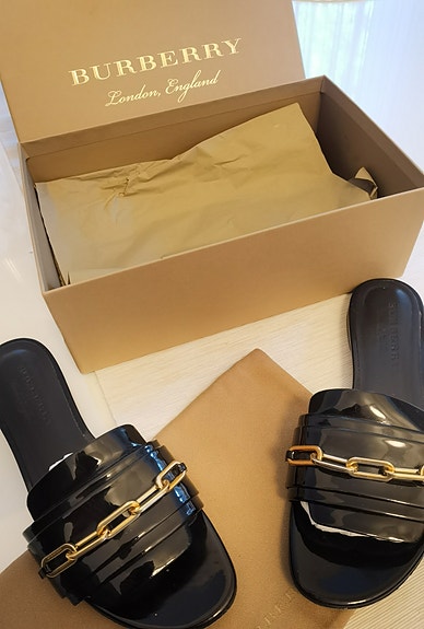 Burberry sandaalit