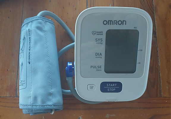 Omron M2 verenpainemittari