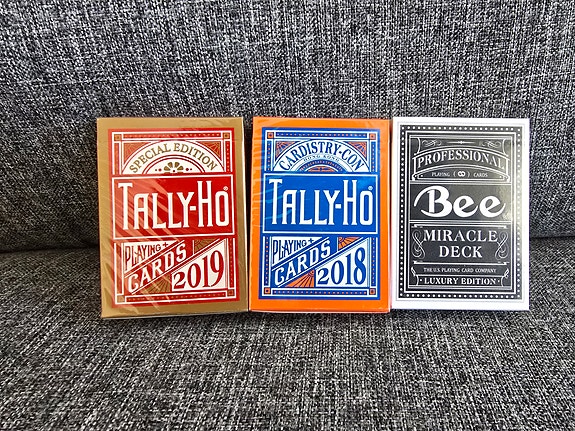 Pelikortit: Tally-Ho, Bee