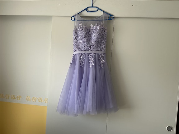 Zazabella Dazzling rippimekko, juhlamekko 32 violetti