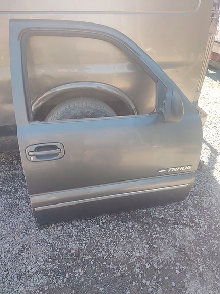 Chevrolet Tahoe/suburban repsikan etuovi