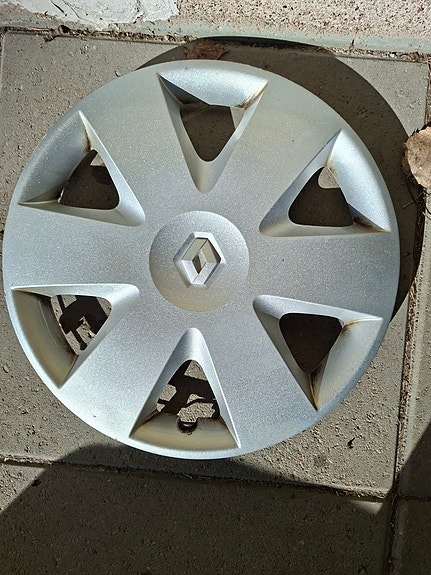 Renault Monastella 15" pölykapseli hopea