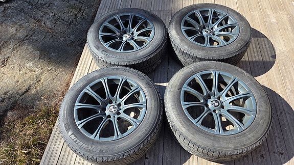 BMW M-Sport vanteet 8.5X18" ja kitkarenkaat 235/60R18