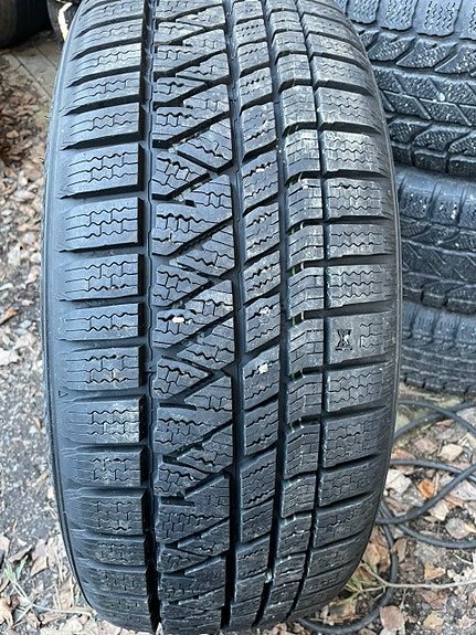 215/55r18 kuin uudet Kumho WS 71 SUV kaikenkelin renkaat ( 2025 ), 4 kpl.
