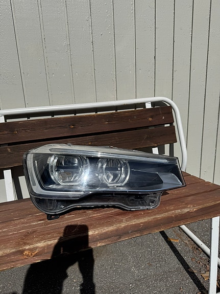 BMW X3 F25 / X4 F26 oikea LED-etuvalo