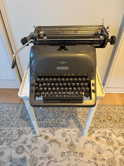 Adler vintage kirjoituskone