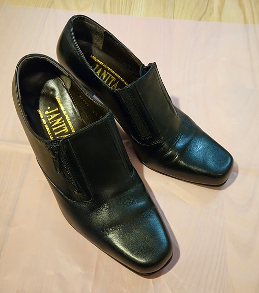 Naisten kengät 38-39
