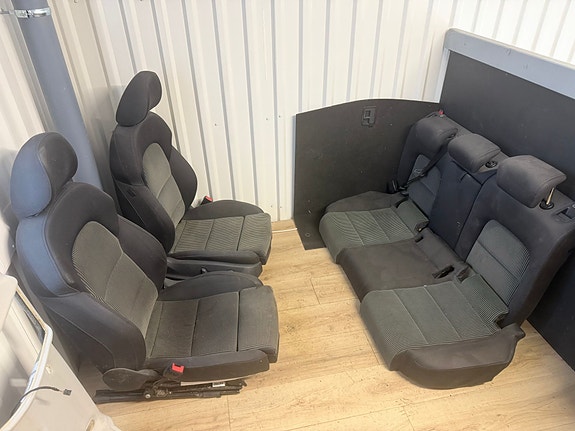 2011 Audi A4 B8 Auton istuimet etupenkit ja takapenkki harmaa/musta kangas