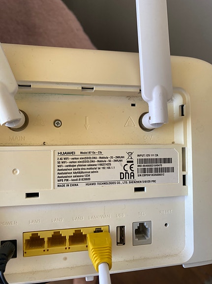 Huawei B715 4G-modeemi DNA