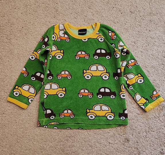 pitkähihainen paita