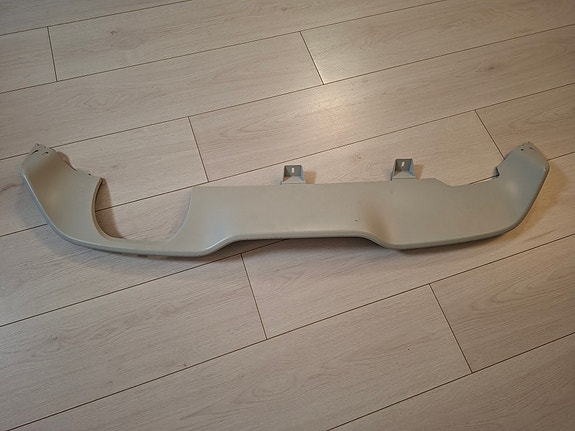 Ford Fiesta ST takapuskurin koristemuotolista C1BB-17D782-B