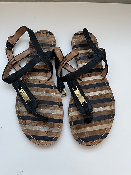 Tommy Hilfiger sandaalit