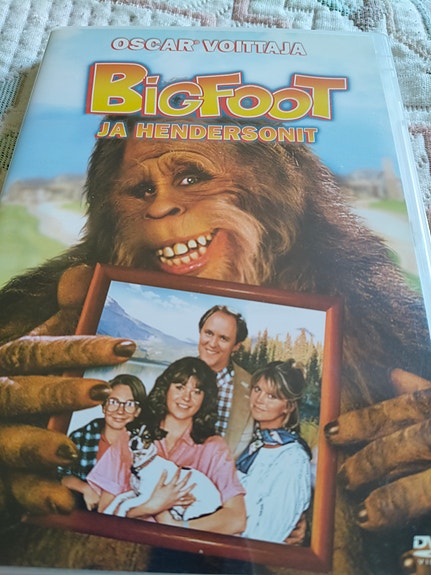 BIGFOOT JA HENDERSONIT