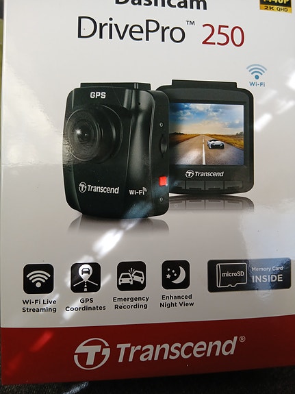 Transcend DrivePro 250 ajotallennin GPS Wi‑Fi +32 gb muistikortti