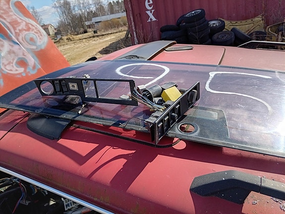 Volvo sähkölasien osat