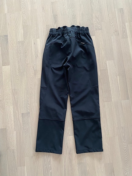 Naisren softshell -housut