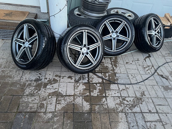 Myydään amg  vanteet