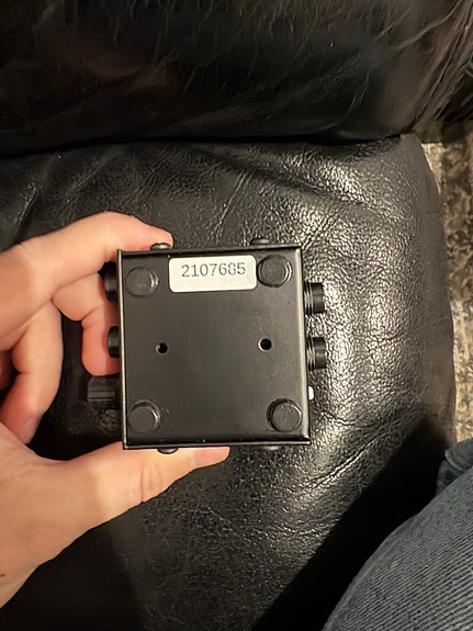 Product image 2 of 4