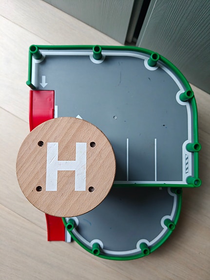 Product image 2 of 9