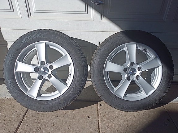 Dezent TX 16" alumiinivanteet kitkarenkailla