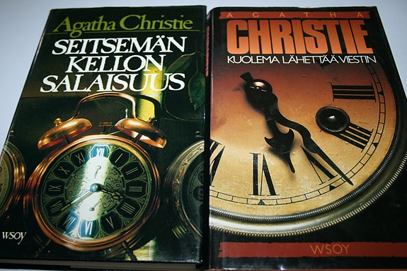 Agatha Christie: Seitsemän kellon/ Kuolema lähettää viestin/Lentävä kuolema