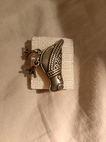 Kalevala hopeinen rintakoru hattulan
