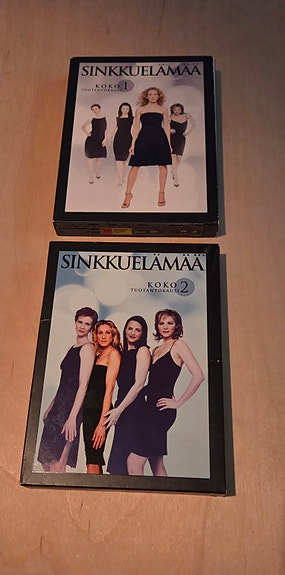Sinkkuelämää kaudet 1 & 2 (Sex and the city)