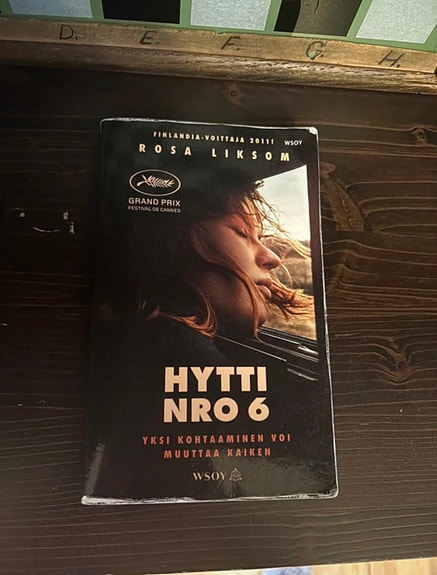 Hytti nro 6 kirja