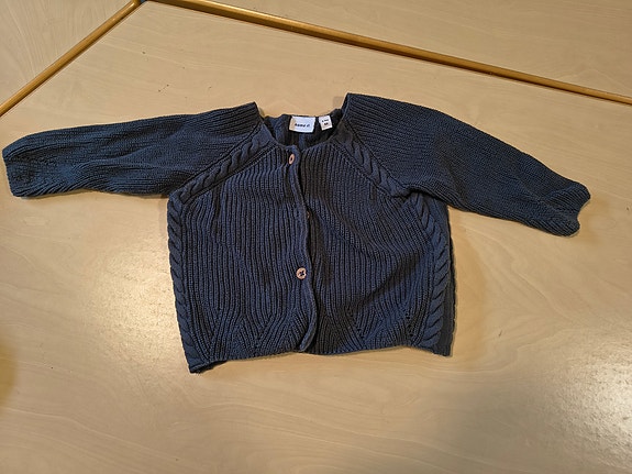Name it neuletakki koko 62