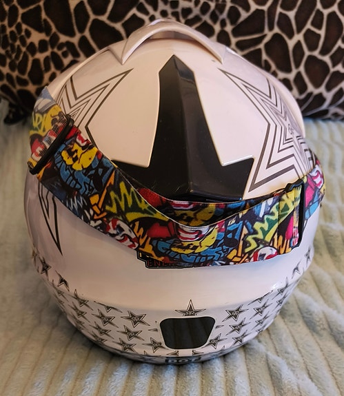 Product image 9 of 10