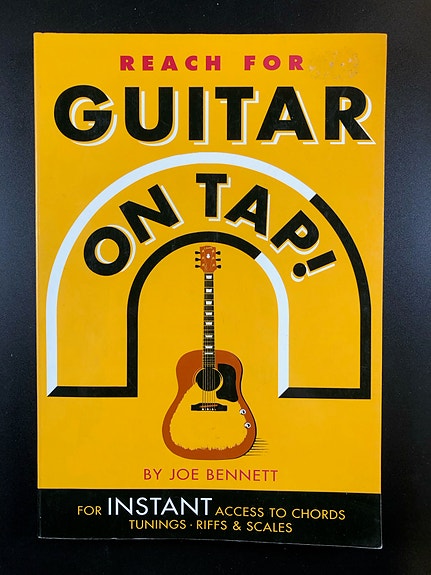 Reach for Guitar on Tap by Joe Bennett (Book in English)