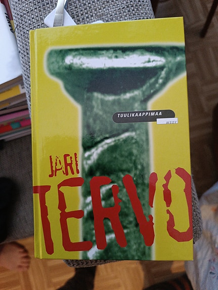 Jari Tervo Tuulikaappimaa kirja