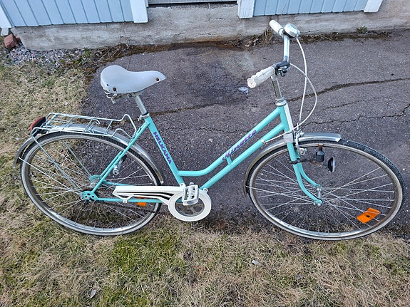 Helkama Minette naisten pyörä.
